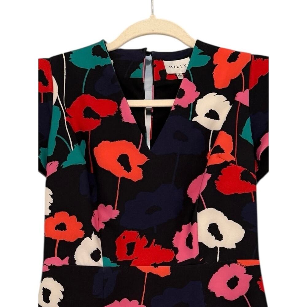Milly Black Poppy Floral V-Neck Dress Size 4 Lined Short Sleeve Chic - Picture 4 of 9